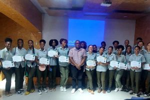 Homenageando a Excelência e Dedicação dos Nossos Alunos